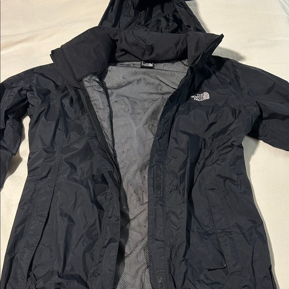 The North Face Black Windbreaker - Picture 1 of 6